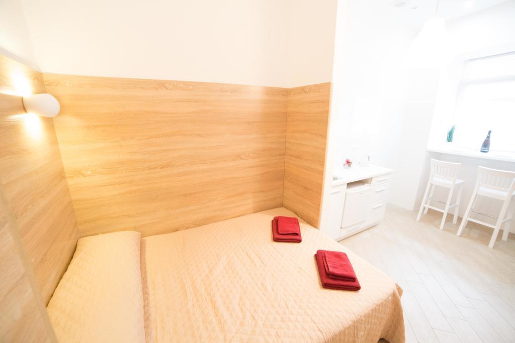 Apartment On Filatova 10/1 利沃夫 外观 照片